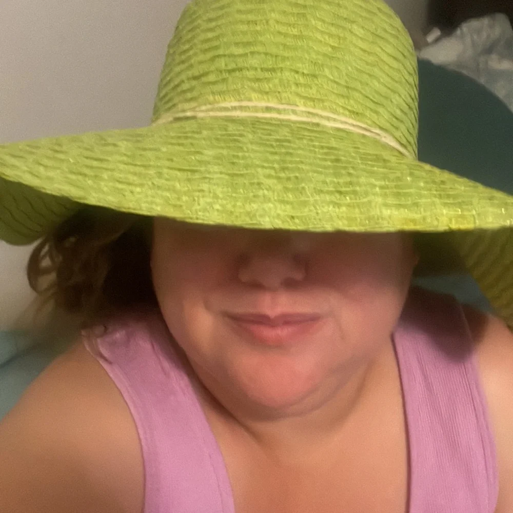 Momentum brand green floppy large beach hat oversized new